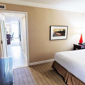 Two-Bedroom Suite Spa Bath Canadian or US Falls View